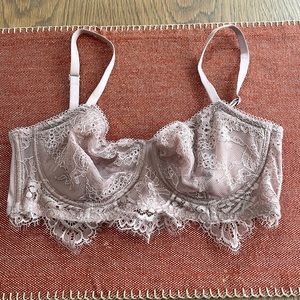 Victoria’s Secret unlined bra